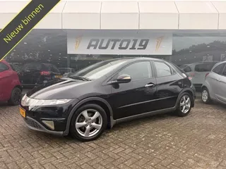 Honda Civic (2007) — foto 1