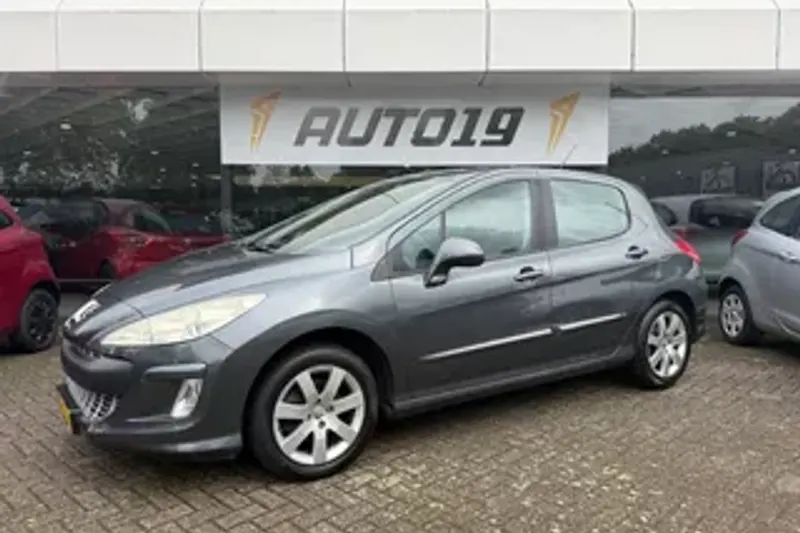 Peugeot 308 (2010)