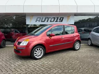 Renault Modus (2005) — foto 1