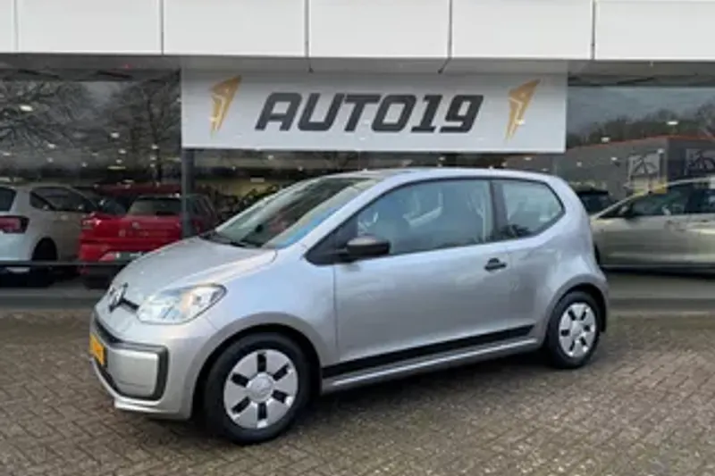 Volkswagen Up! (2017)