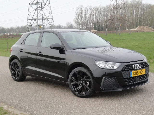 Audi A1 (2022) — foto 1