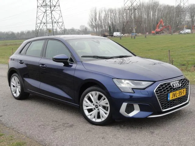 Audi A3 (2022) — foto 1