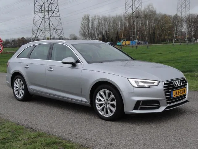 Audi A4 (2019) — foto 1