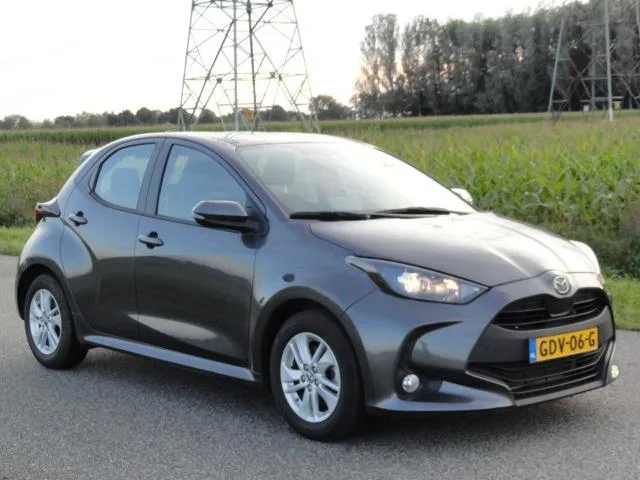 Mazda 2 Hybrid (2023) — foto 1