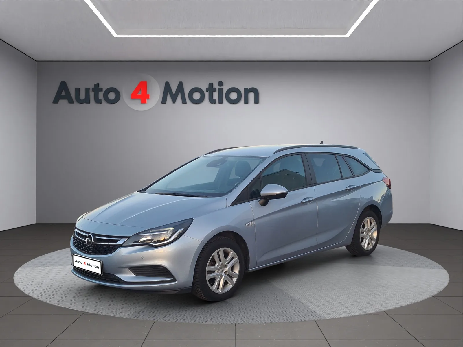 Opel Astra Sports Tourer (2017) — foto 1