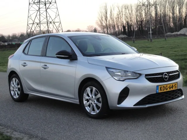 Opel Corsa (2023) — foto 1