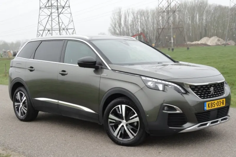 Peugeot 5008 (2020)