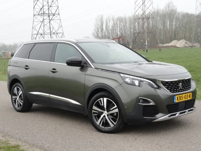 Peugeot 5008 (2020) — foto 1