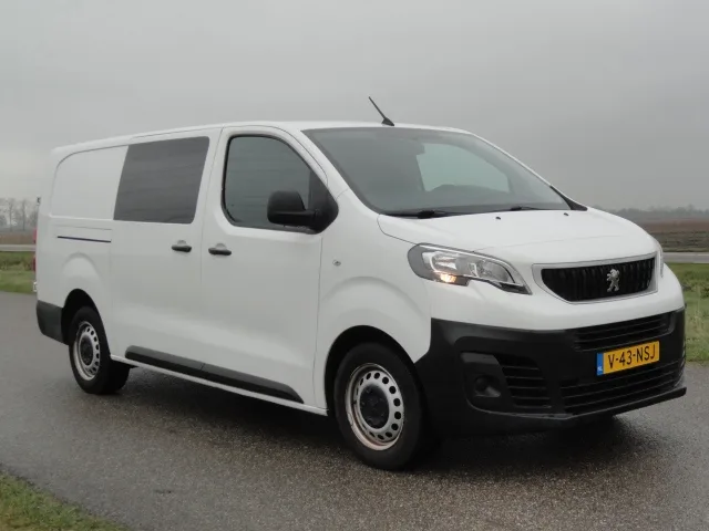 Peugeot Expert (2021) — foto 1