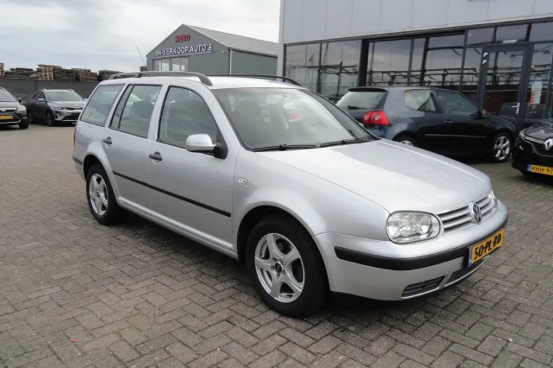 Volkswagen Golf (2004)