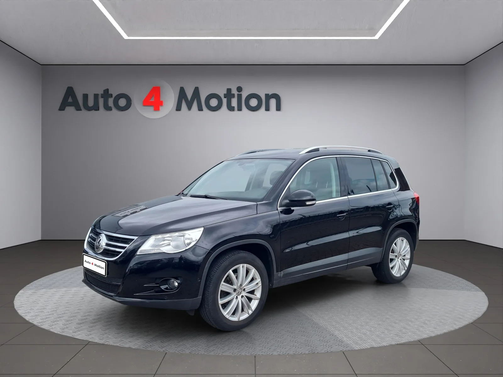 Volkswagen Tiguan (2011) — foto 1