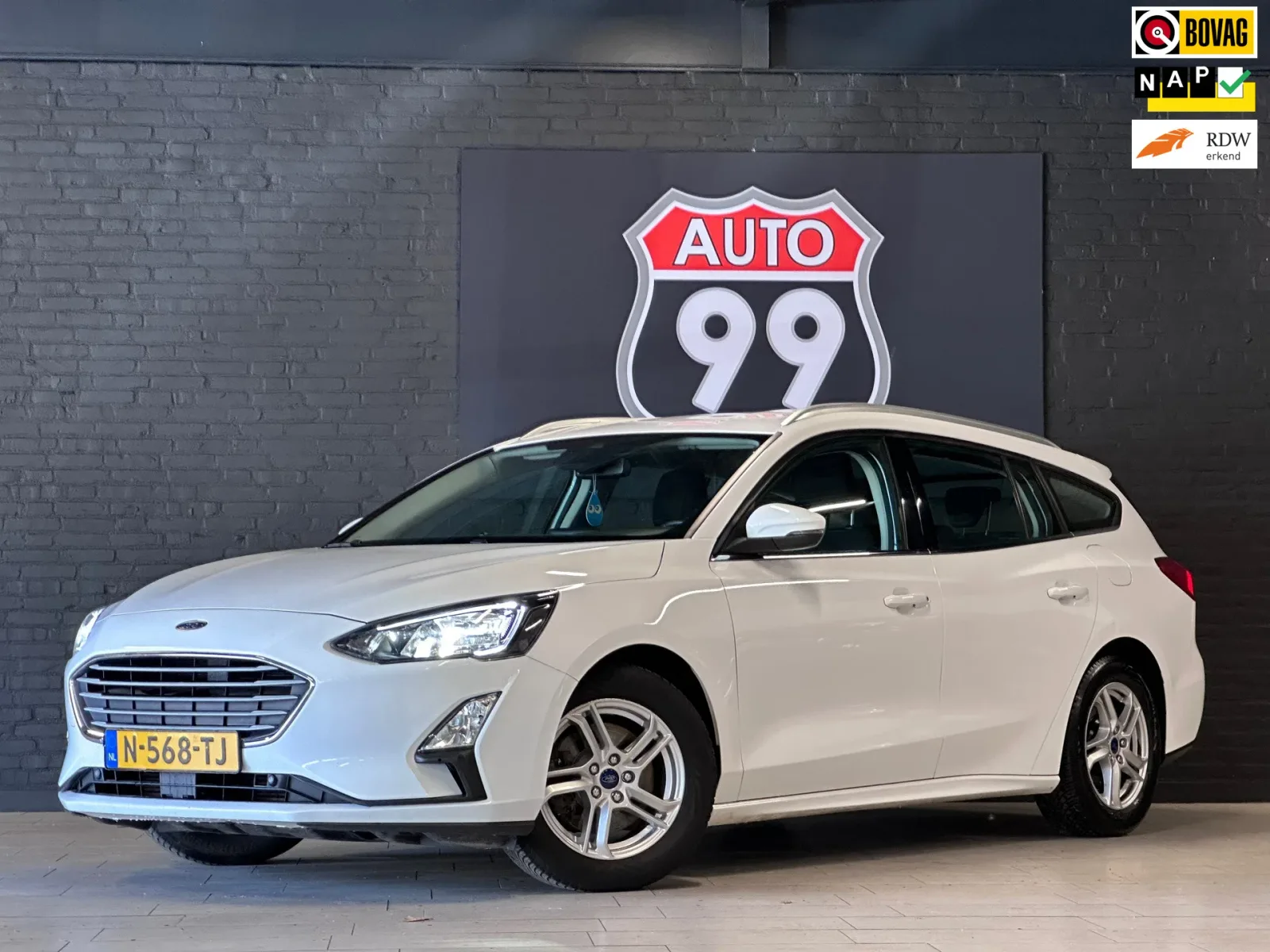 Ford Focus (2022) — foto 1