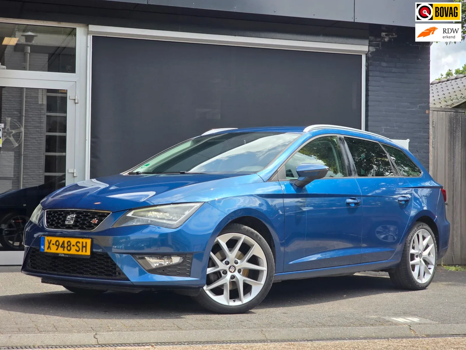 SEAT Leon (2014) — foto 1