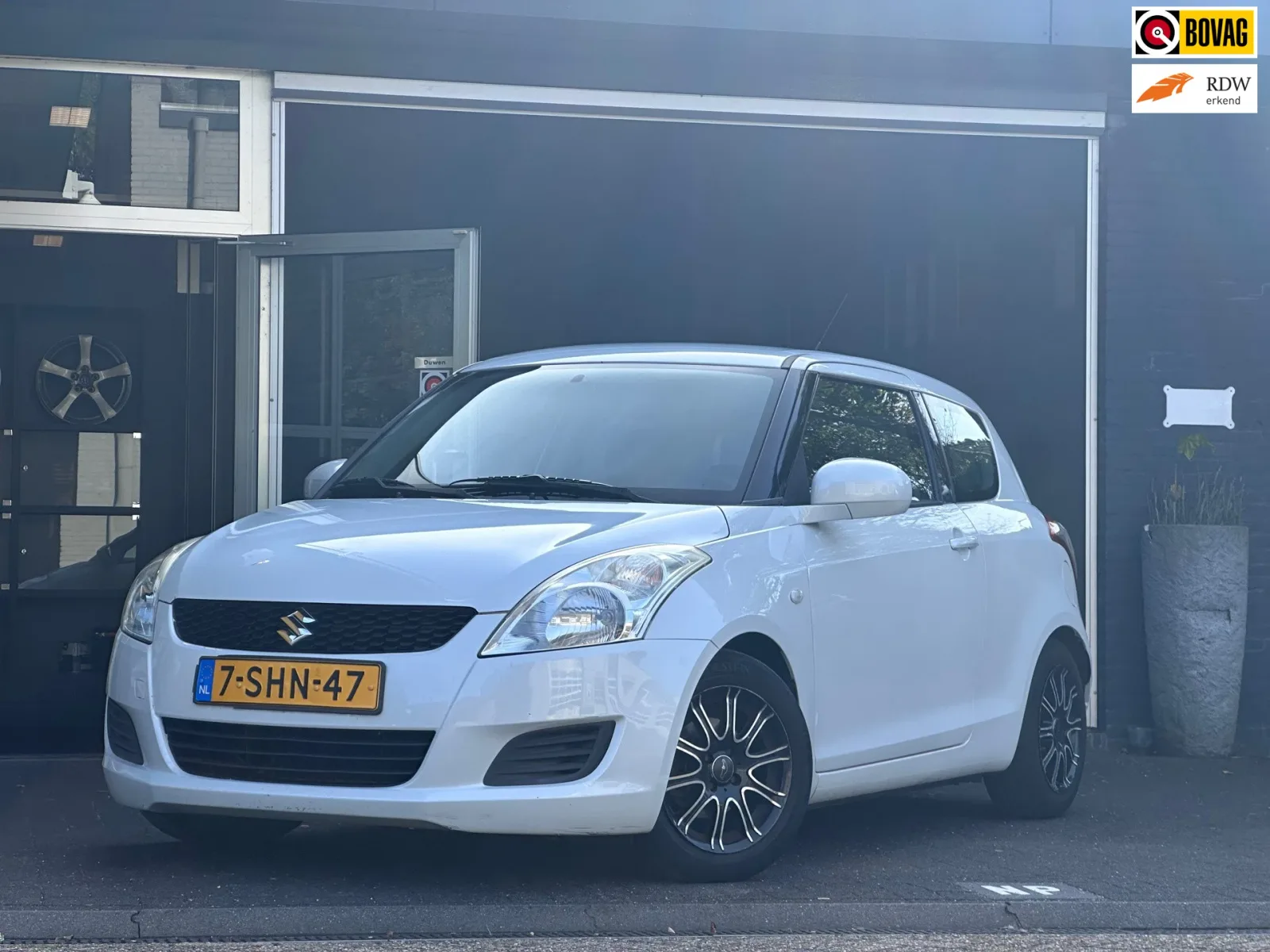 Suzuki Swift (2011) — foto 1