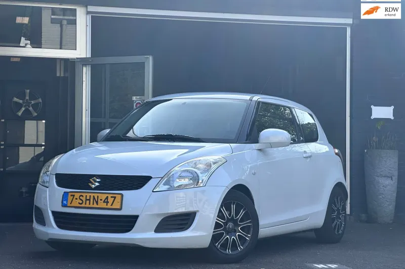 Suzuki Swift (2011)