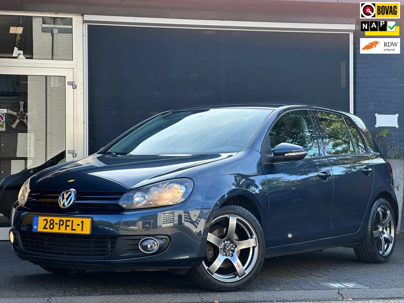 Volkswagen Golf (2011) — foto 1