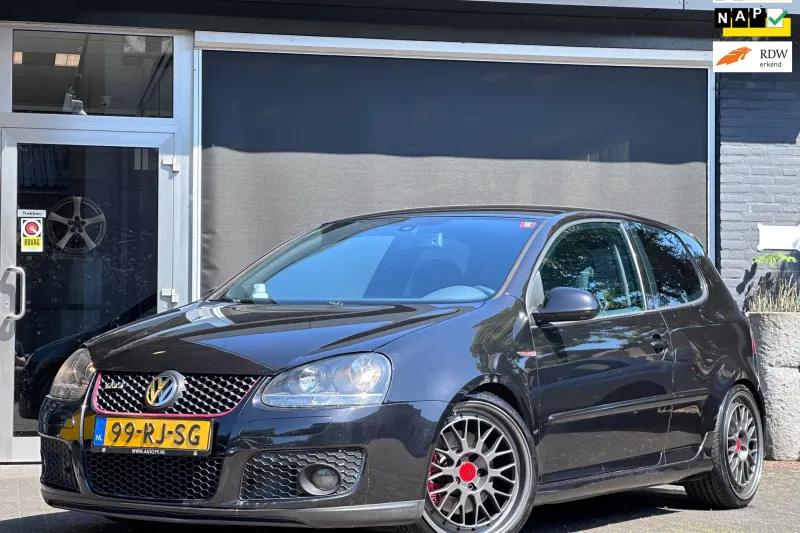 Volkswagen Golf (2005)