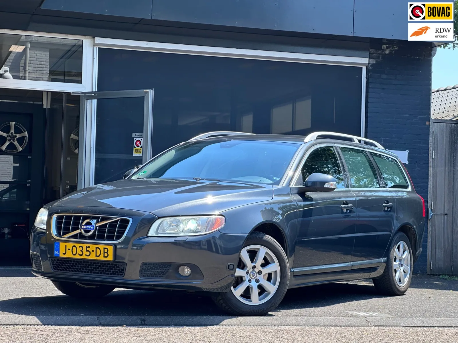 Volvo V70 (2010) — foto 1