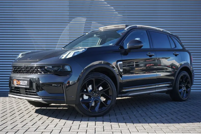 Lynk & Co 01 (2023)