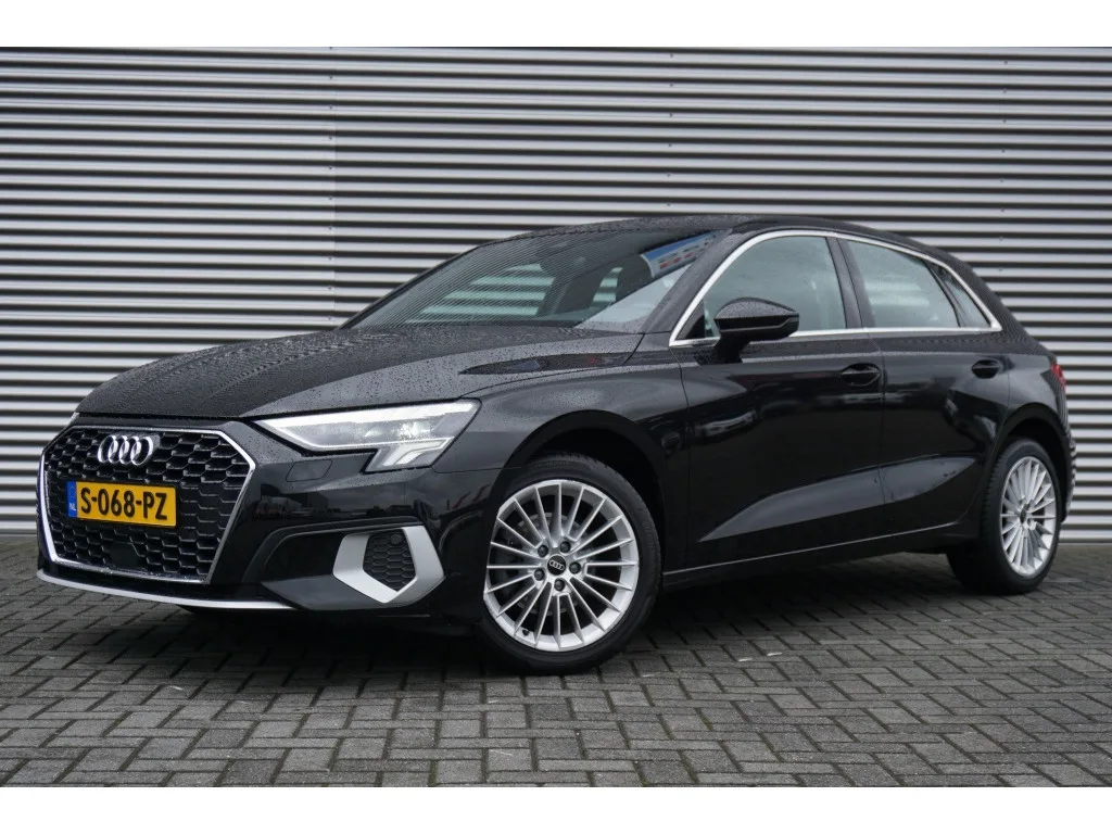 Audi A3 (2023) — foto 1