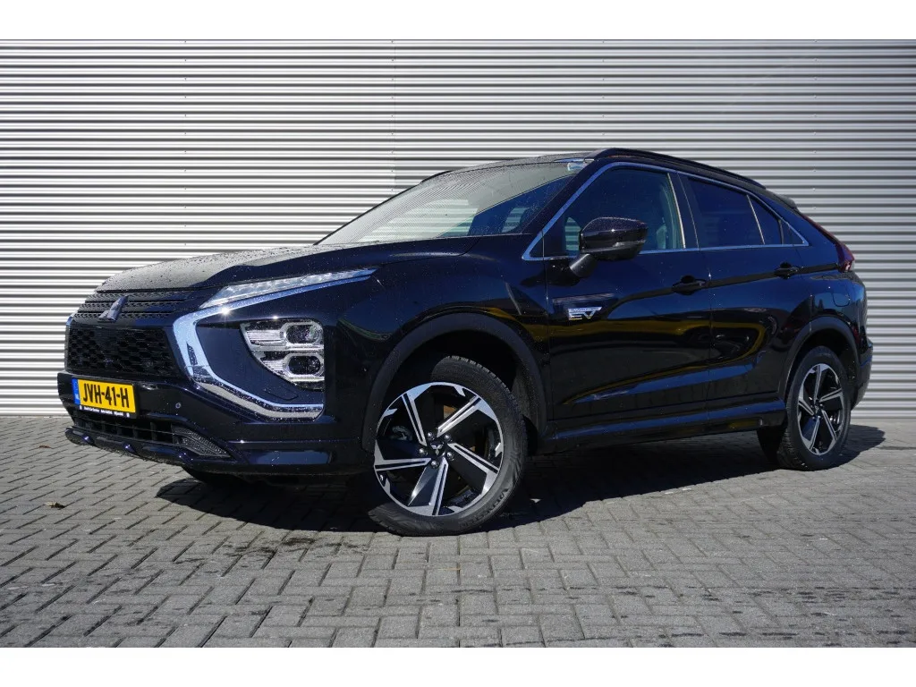 Mitsubishi Eclipse Cross (2024) — foto 1
