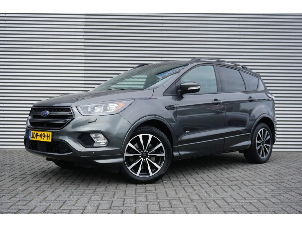 Ford Kuga (2017) — foto 1