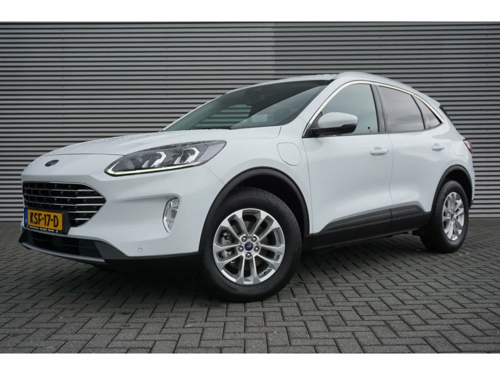 Ford Kuga (2023) — foto 1
