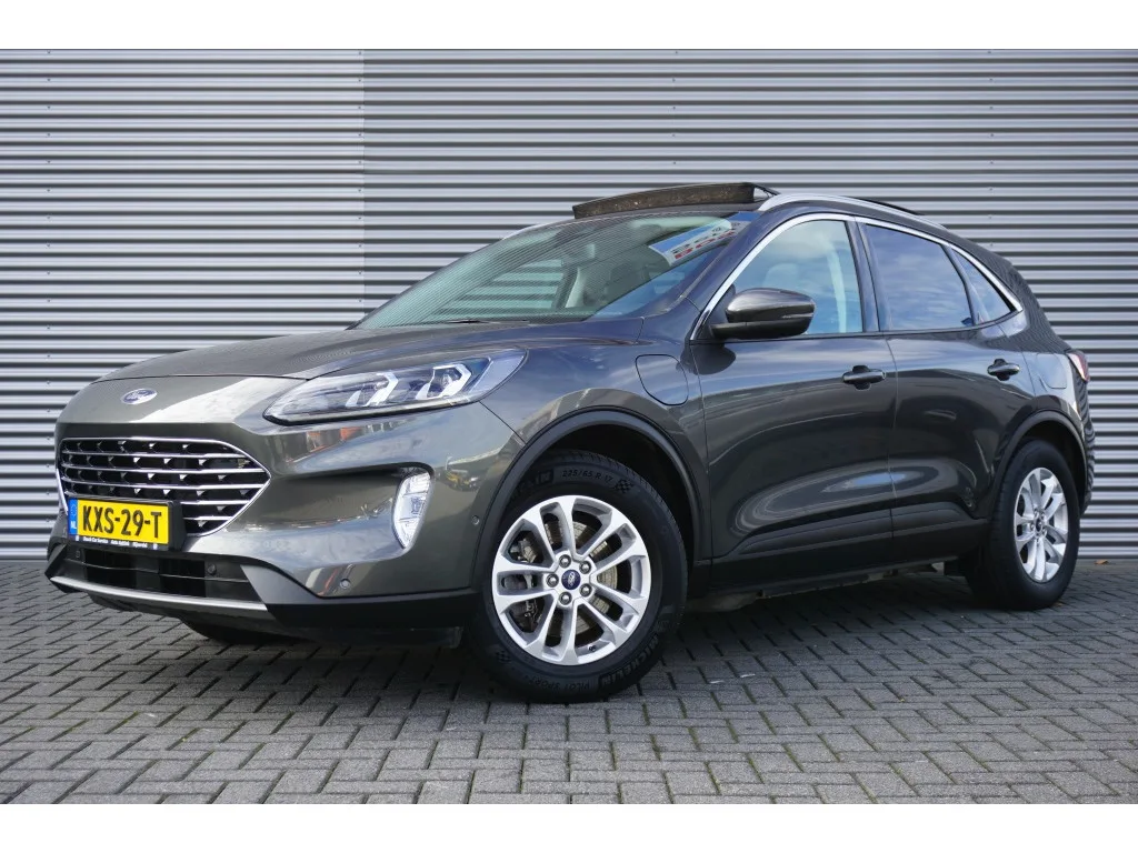 Ford Kuga (2021) — foto 1