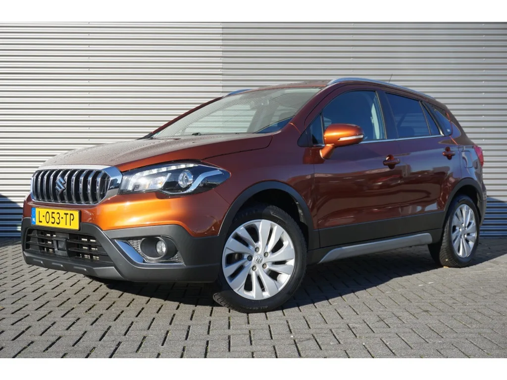 Suzuki S-Cross (2020) — foto 1