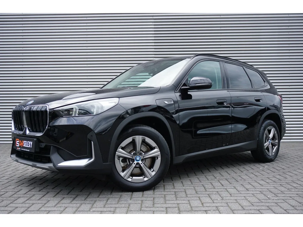 BMW X1 (2023) — foto 1