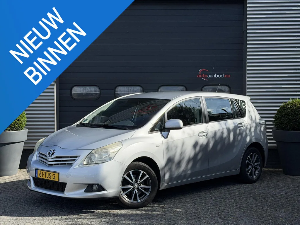 Toyota Verso (2012) — foto 1