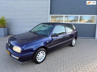 Volkswagen Golf (1997) — foto 1