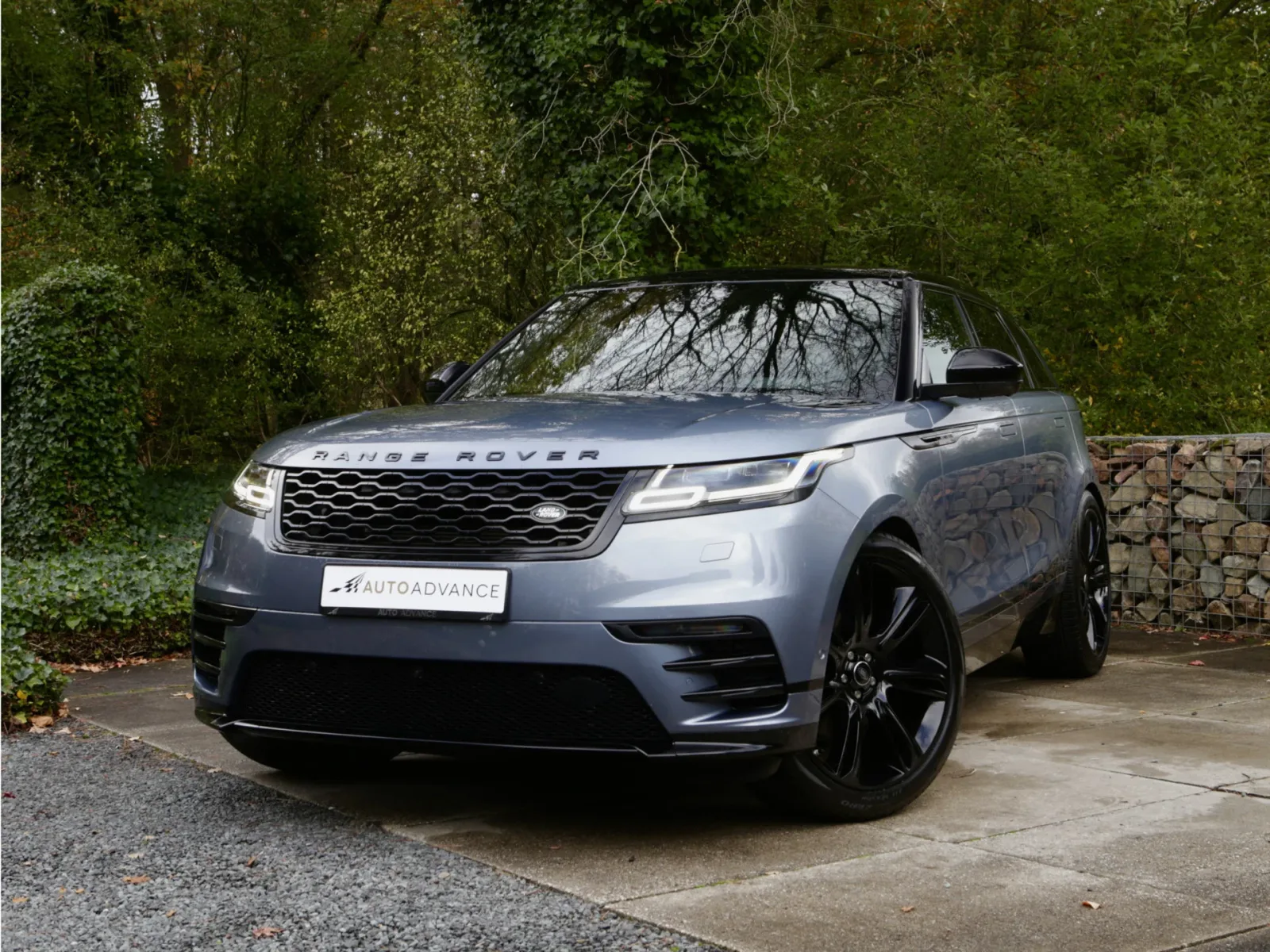 Land Rover Range Rover Velar (2019) — foto 1