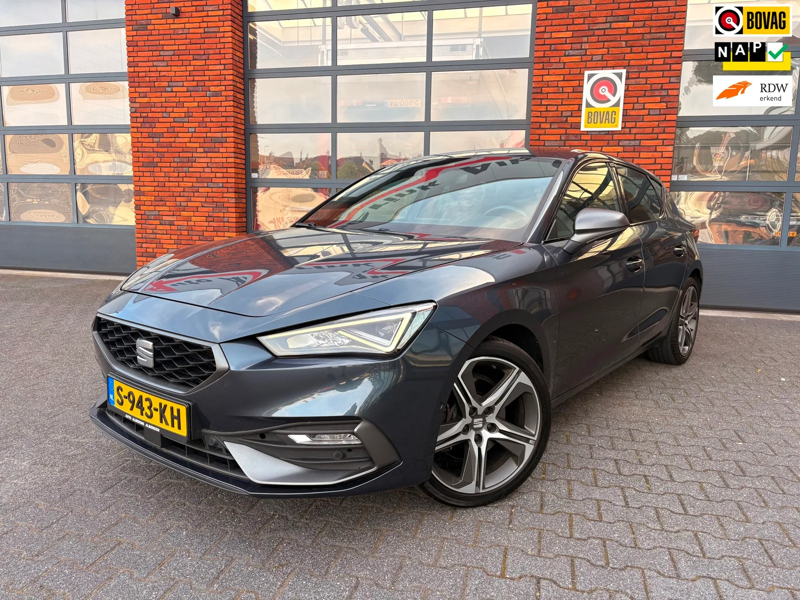SEAT Leon (2023) — foto 1