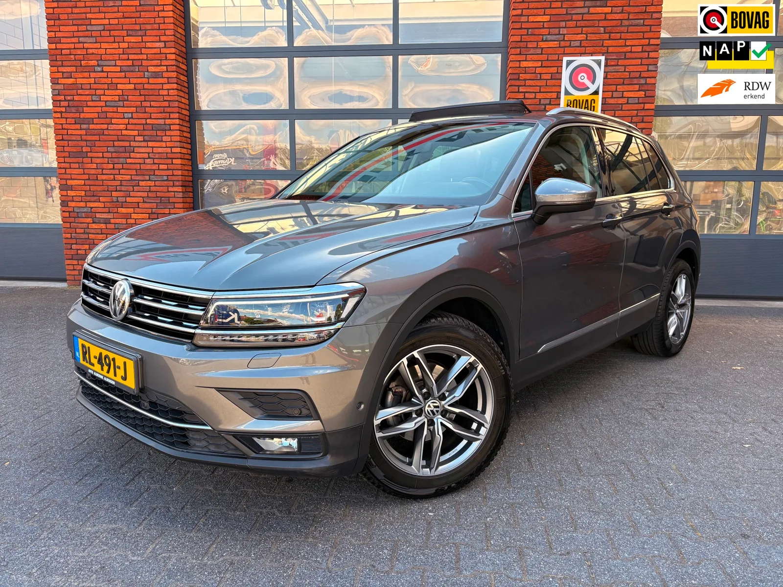 Volkswagen Tiguan (2018) — foto 1