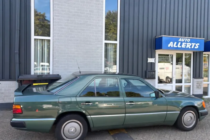 Mercedes-Benz 200-Serie (1991)