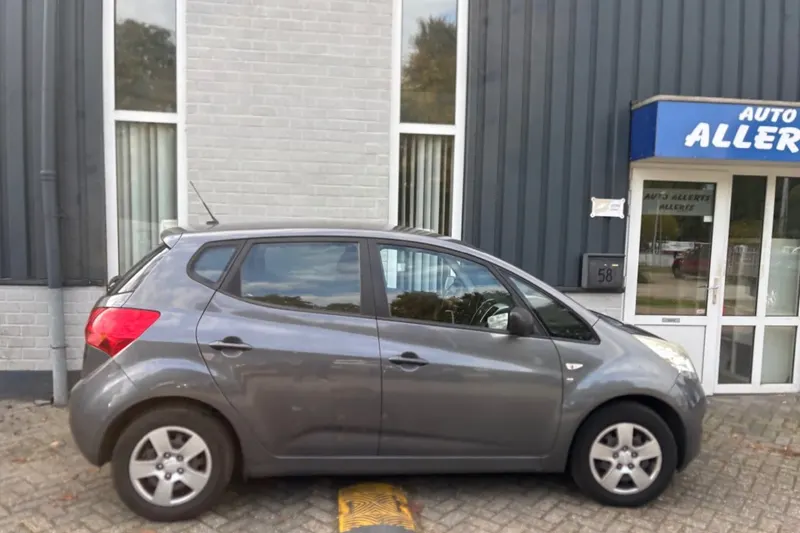 Kia Venga (2010)