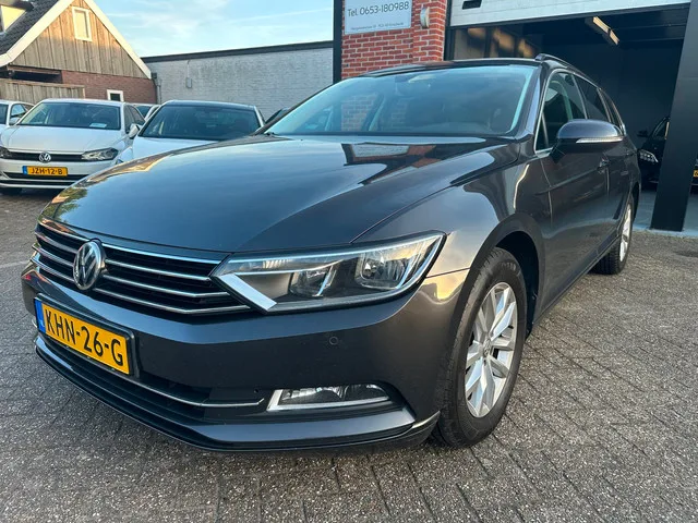 Volkswagen Passat (2018) — foto 1