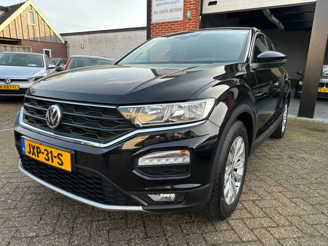 Volkswagen T-Roc (2019) — foto 1