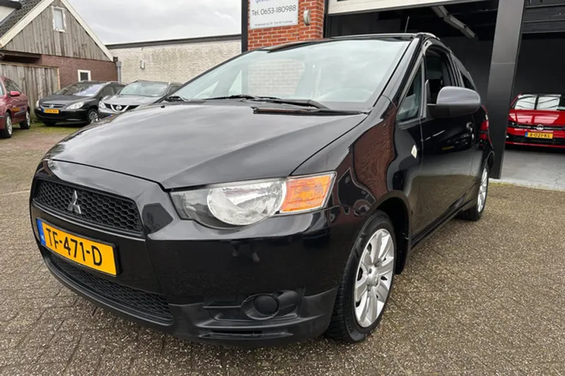 Mitsubishi Colt (2012)