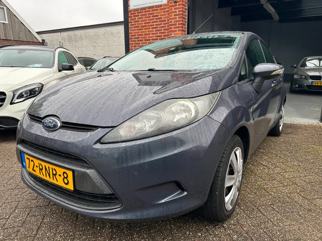 Ford Fiesta (2011) — foto 1