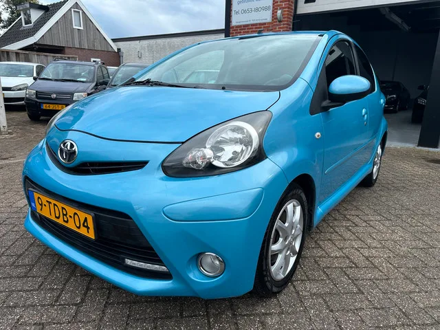 Toyota Aygo (2014) — foto 1