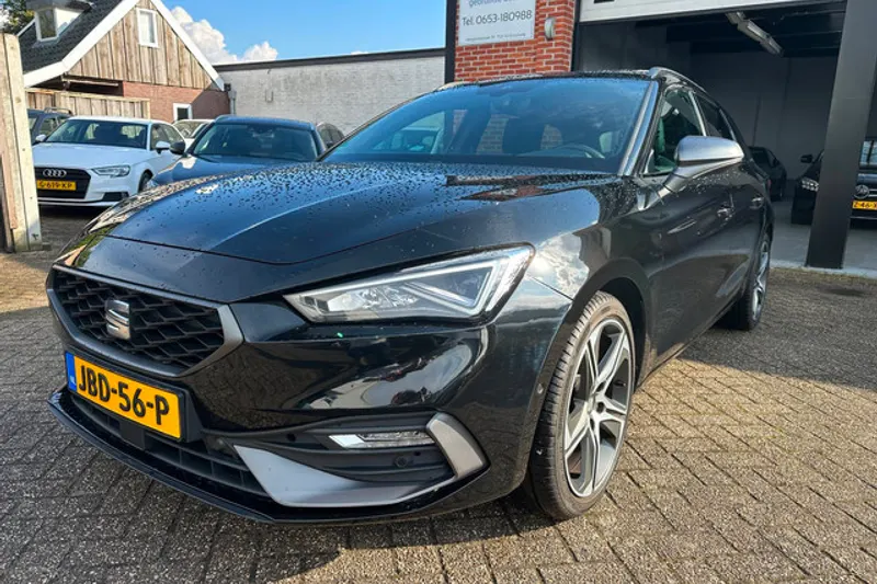SEAT Leon (2023)