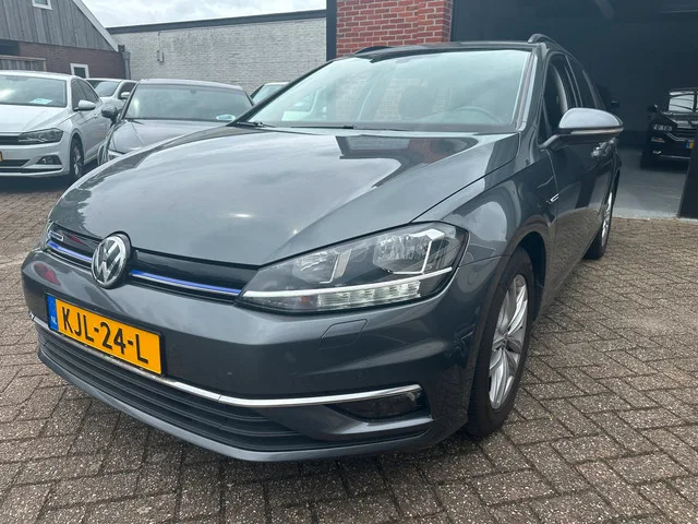Volkswagen Golf (2018) — foto 1