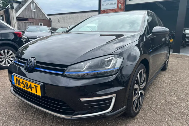 Volkswagen Golf (2015)