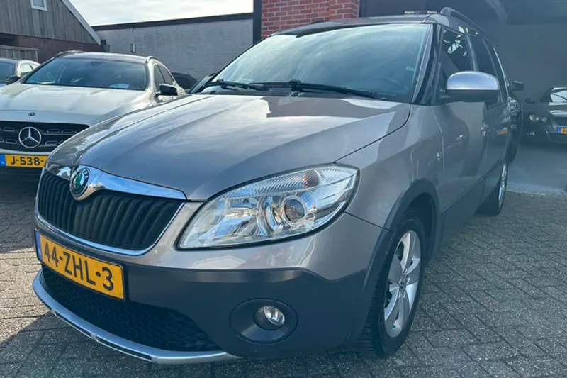 Škoda Roomster (2012)