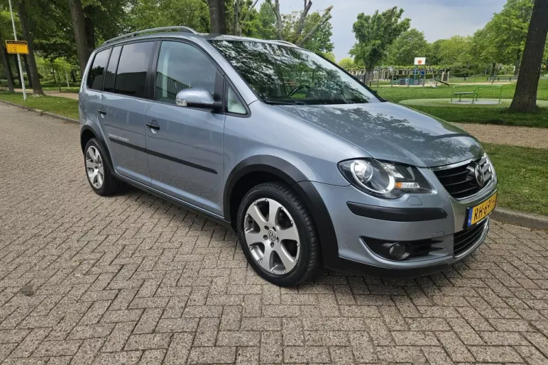 Volkswagen Touran (2008)