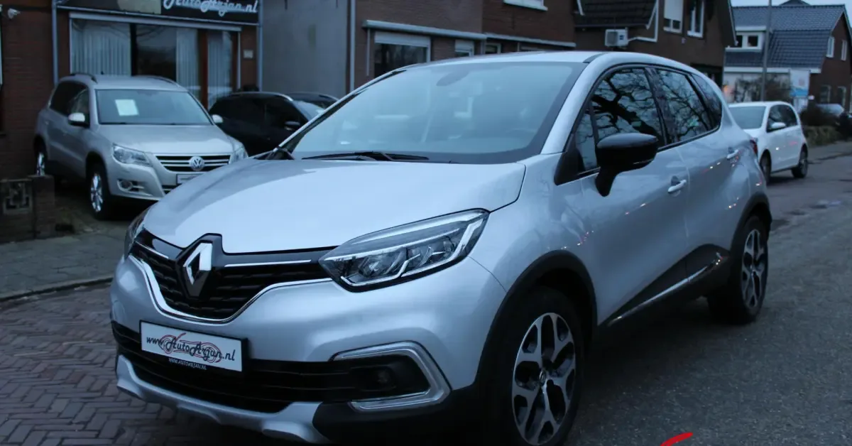 Renault Captur (2019) — foto 1