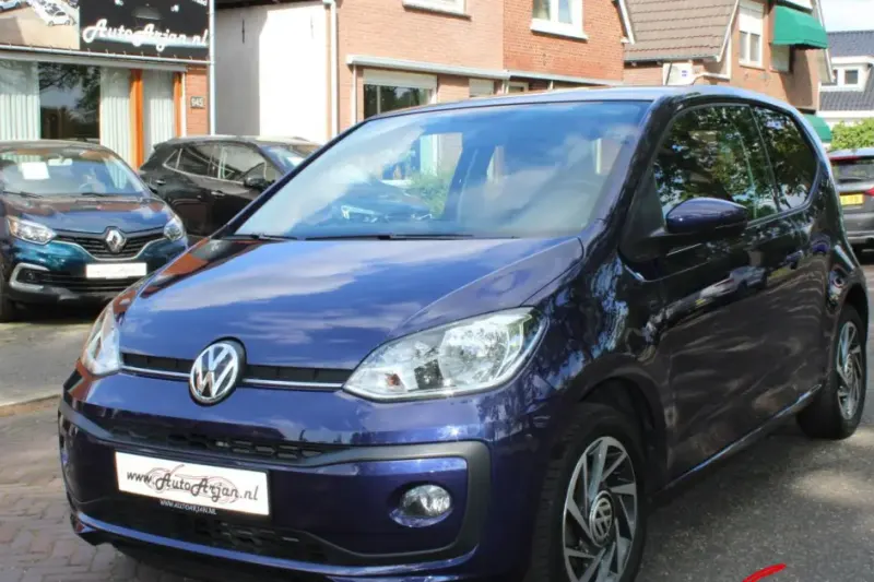 Volkswagen Up! (2017)