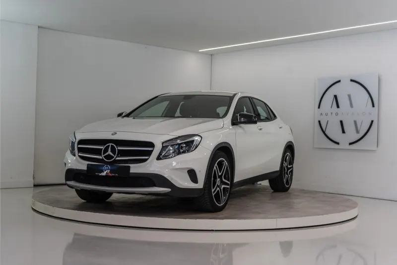 Mercedes-Benz GLA (2015)